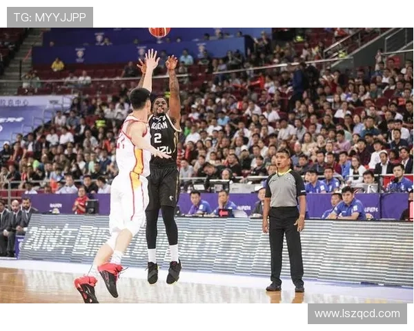 中国队投篮手感冰冷难开状态差